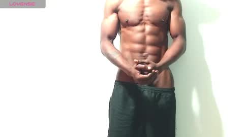 Snapshot of miltonn_jakee chatting on 03-11-25, 05:27 Miltonn online show from 03-11-25, 05:27