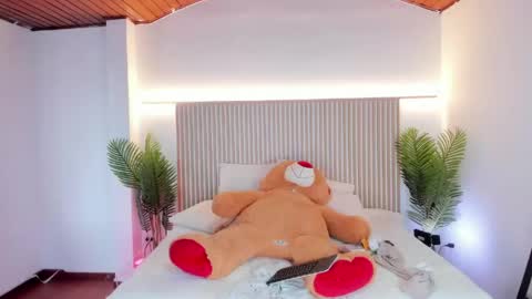 miluu online show from 06-05-26, 03:29