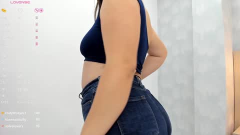 Snapshot of milu_gomez chatting on 12-04-24, 01:47 Milu Gomez online show from 12-04-24, 01:47