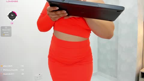 Snapshot of milu_gomez chatting on 12-08-24, 10:25 Milu Gomez online show from 12-08-24, 10:25