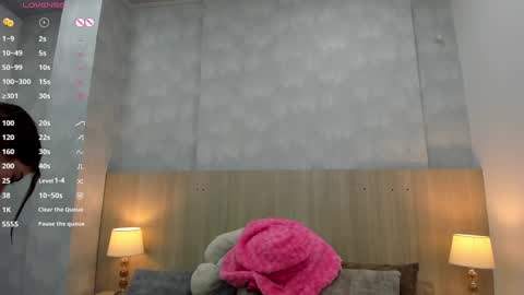 Snapshot of milu_gomez chatting on 12-16-24, 01:31 Milu Gomez online show from 12-16-24, 01:31