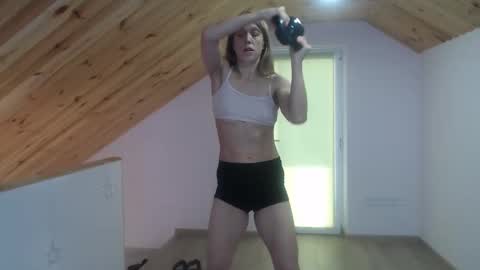 milusea online show from 10-26-25, 12:22