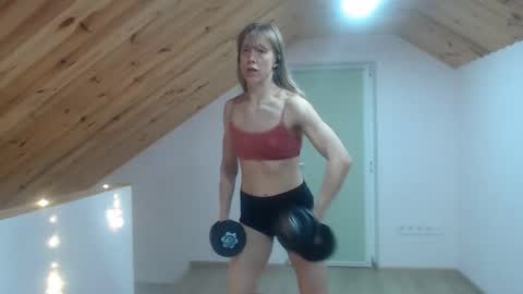 milusea online show from 11-05-25, 05:24