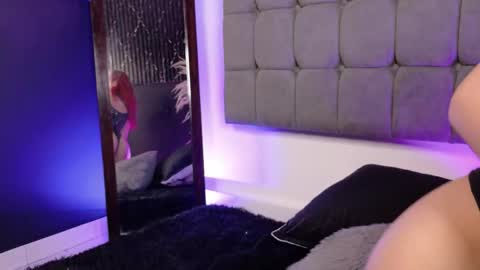 miluv19 online show from 11-13-25, 09:03