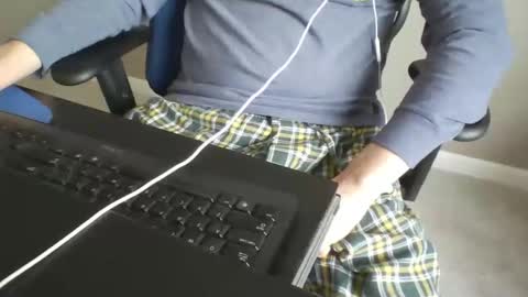 milwaukeebadger24 online show from 01-11-26, 08:25