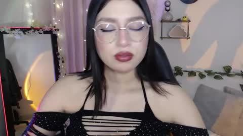 Mily online show from 11-17-25, 10:59