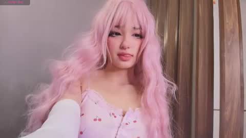 Snapshot of mimi_cuute chatting on 06-11-26, 02:53 mimi cuute online show from 06-11-26, 02:53
