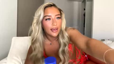 Mimi Monroe  online show from 12-14-25, 06:01