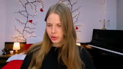 Kelly online show from 02-25-25, 04:21