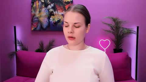 Kelly online show from 10-22-25, 09:09