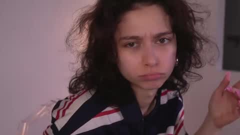  IRIS  online show from 12-04-25, 08:23