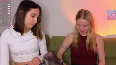 MilaBlack and  StacyBlonde Today unboxing Lovens OMG online show from 04-11-26, 08:46