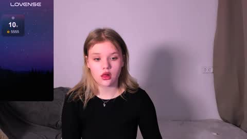 hi Im Mina  online show from 12-17-24, 02:01