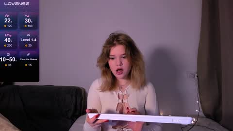 hi Im Mina  online show from 12-20-24, 01:47