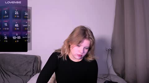 hi Im Mina  online show from 12-24-24, 02:21