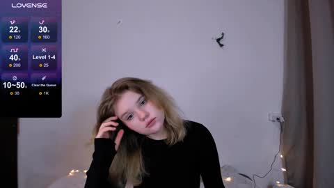 hi Im Mina  online show from 12-30-24, 04:53