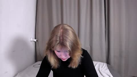 hi Im Mina  online show from 01-20-25, 12:07