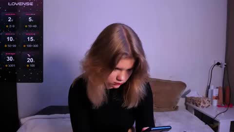 hi Im Mina  online show from 02-11-25, 04:33