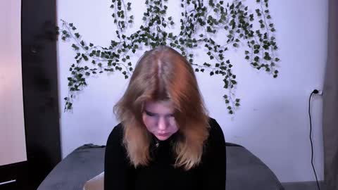 hi Im Mina  online show from 02-21-25, 12:28