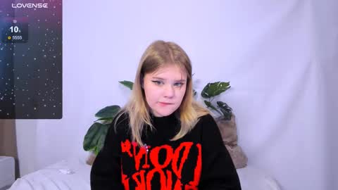 hi Im Mina  online show from 03-04-25, 04:49