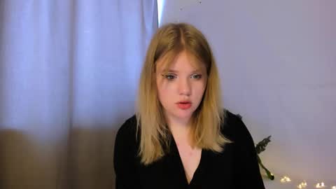 hi Im Mina  online show from 03-09-25, 04:16