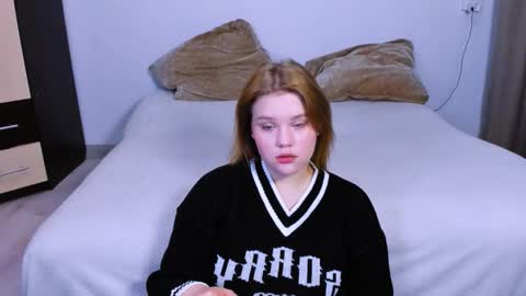 hi Im Mina  online show from 10-04-25, 11:08