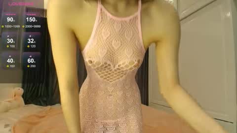 Snapshot of mina_moons chatting on 02-26-26, 06:18 Mina online show from 02-26-26, 06:18