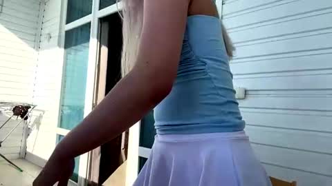 Snapshot of minaempey chatting on 07-12-26, 04:36 Lisy online show from 07-12-26, 04:36
