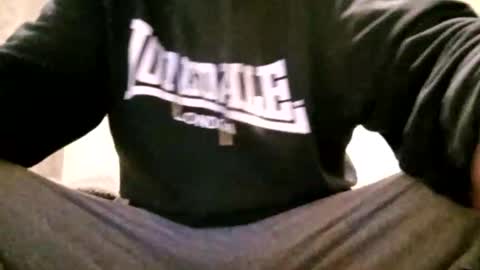 Snapshot of minaquerida chatting on 10-27-25, 06:56 Ll online show from 10-27-25, 06:56