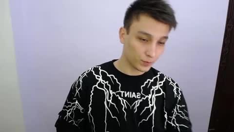 MINATO online show from 03-02-25, 11:39