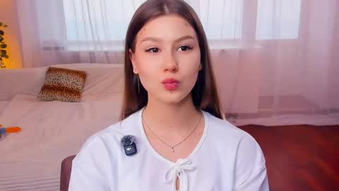 Mindi online show from 10-15-25, 07:19