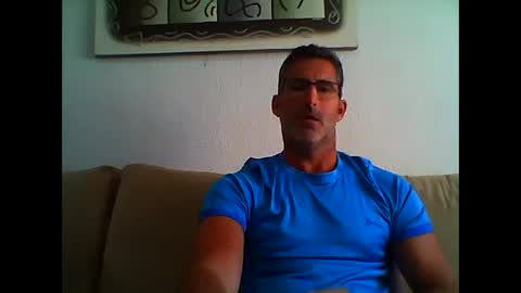 Snapshot of mindthestep chatting on 05-13-26, 04:26 MIND online show from 05-13-26, 04:26