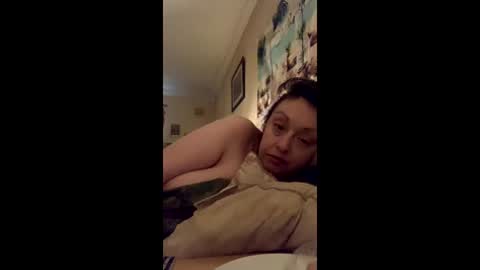 please subscribe to my fansly  please no video or photos must be recorded or re sold online show from 04-01-26, 06:25