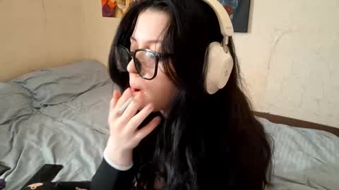 Snapshot of mindyrives chatting on 02-27-26, 03:17 Mindy online show from 02-27-26, 03:17