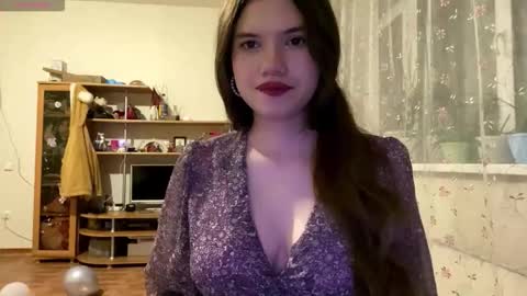 Snapshot of minforbush chatting on 10-28-25, 11:25 Amelia online show from 10-28-25, 11:25