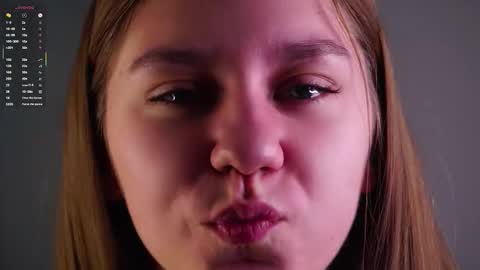 Mary online show from 03-25-26, 01:33