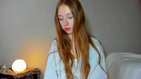 Snapshot of minidiva_ chatting on 06-16-26, 07:49 Amelia online show from 06-16-26, 07:49