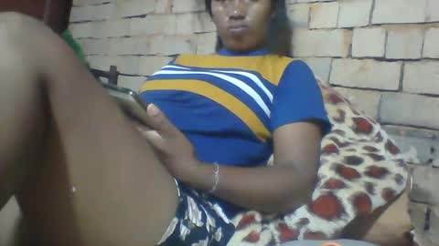 Minie4Tina online show from 01-13-25, 10:58