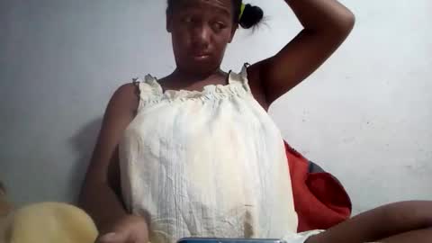 Snapshot of minie4tina chatting on 02-11-26, 07:13 Minie4Tina online show from 02-11-26, 07:13