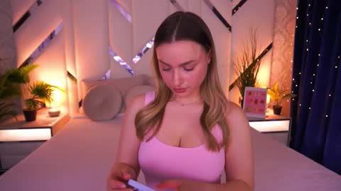 minifox_ online show from 02-24-26, 08:23