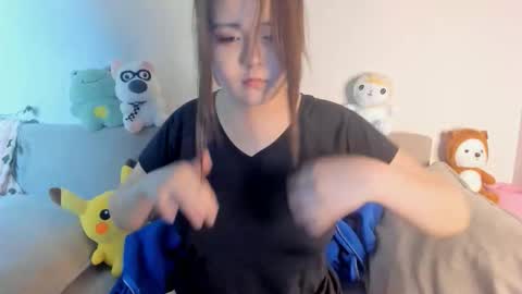 Minji online show from 02-04-26, 01:06