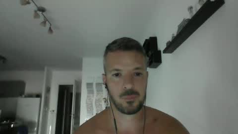 Snapshot of minka28 chatting on 06-23-26, 08:56 minka28 online show from 06-23-26, 08:56