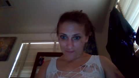 Snapshot of minnie2sexi chatting on 05-21-26, 11:56 Minnie online show from 05-21-26, 11:56