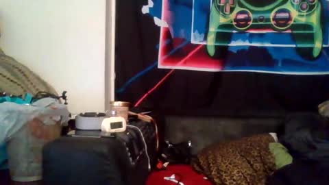 Snapshot of minnie2sexi chatting on 06-01-26, 06:15 Minnie online show from 06-01-26, 06:15