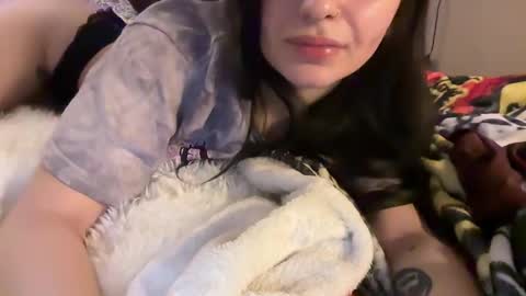 Snapshot of minniekittieee chatting on 03-22-26, 09:23 minnikitti online show from 03-22-26, 09:23