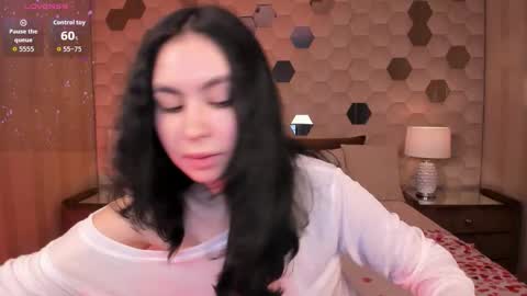 Minnie online show from 03-18-26, 06:38