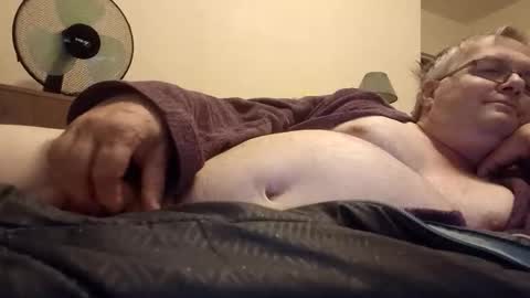 Snapshot of minos60200 chatting on 10-19-25, 07:03 Stephano online show from 10-19-25, 07:03