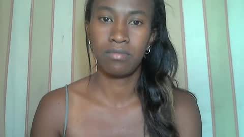 minouch211907 online show from 02-11-25, 02:13