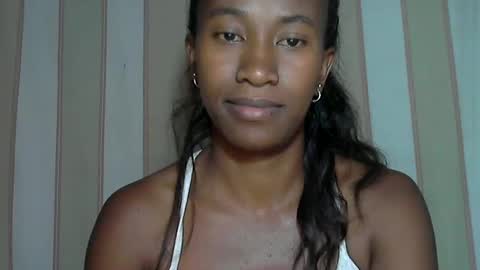 minouch211907 online show from 02-12-25, 10:37