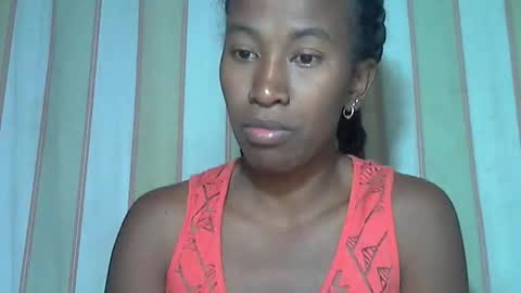 minouch211907 online show from 09-08-25, 03:44